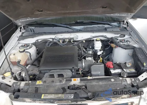 2011 Ford Escape Xlt из США, поврежденный, VIN 1FMCU9DG7BKB09247